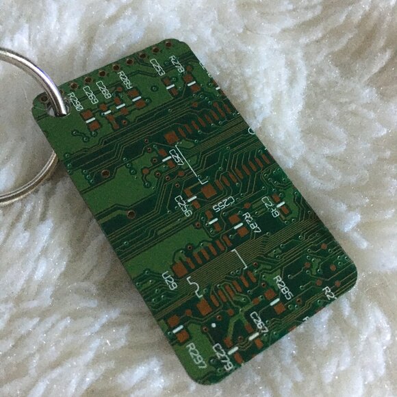 Y2K Circuit Board Keychain - Picture 2 of 4